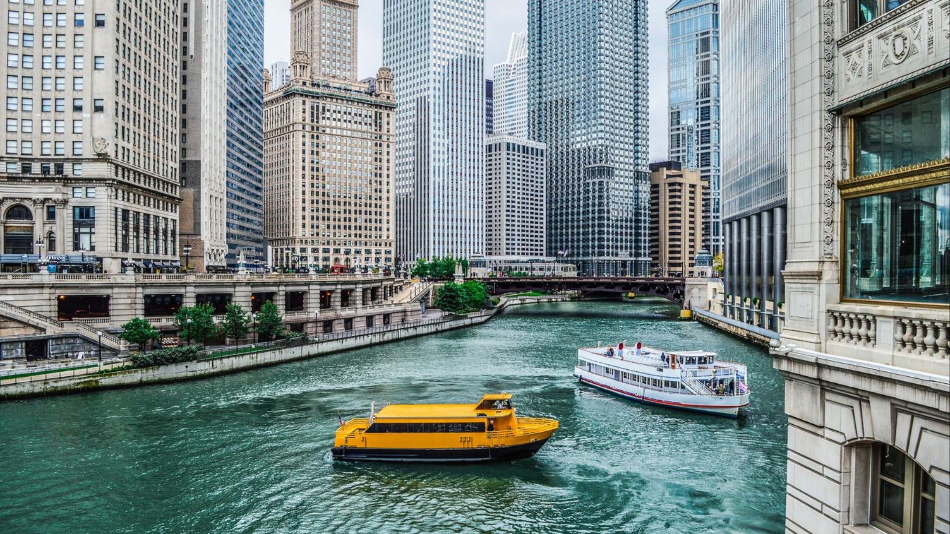 Chicago River downtown
