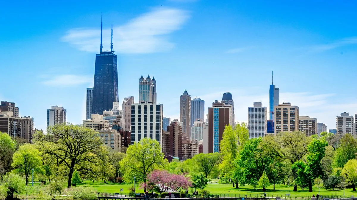 Chicago city skyline showing Willis Tower